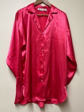 Vintage Gold Label Victoria’s Secret Satiny Long Sleeve Nightgown Medium Large